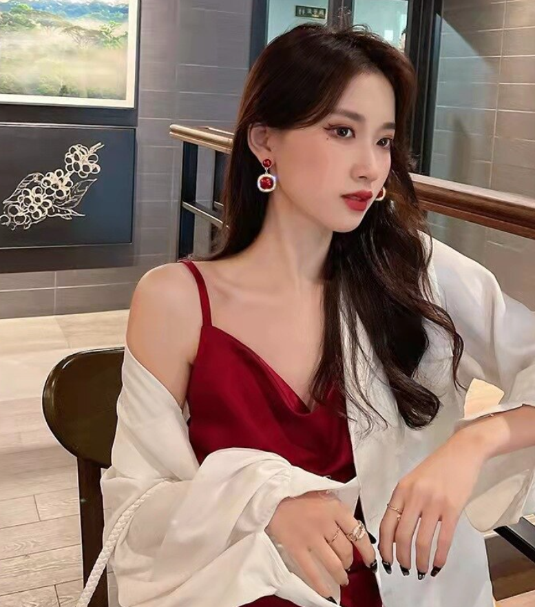 Geometric Pearl Drop Earring