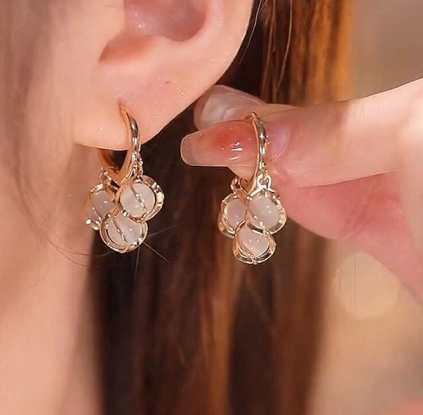 KOREAN HOOP BAALI JHUMKI