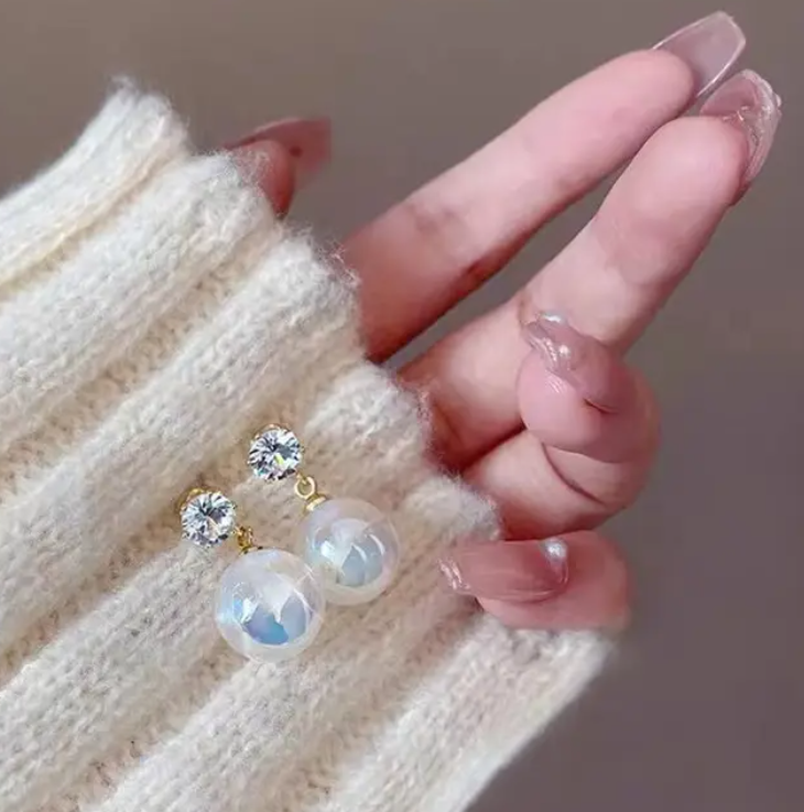 Pearl Drop / Stud Earring