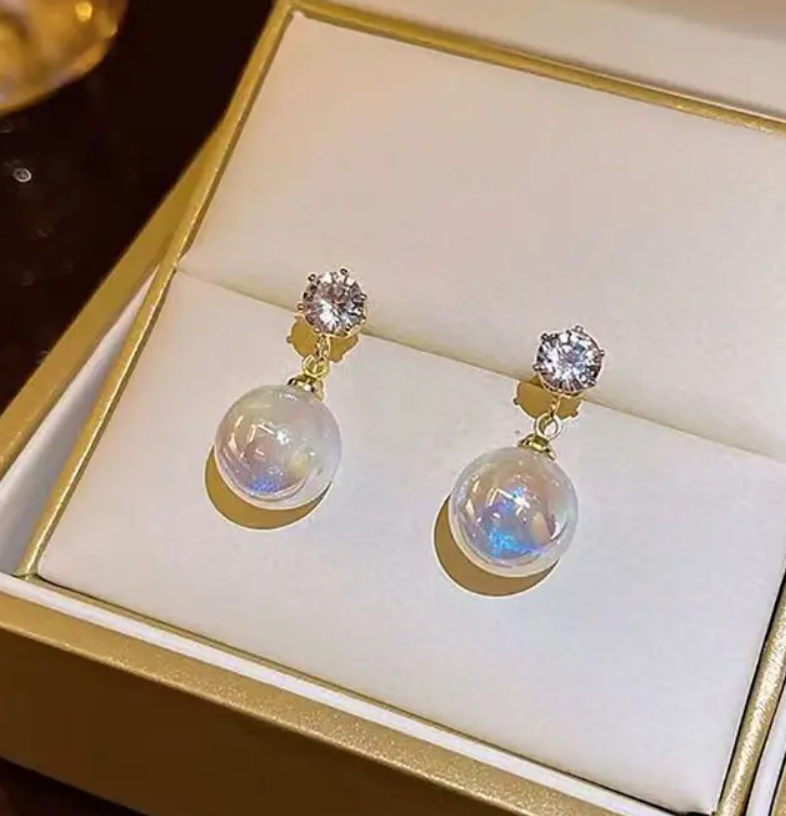 Pearl Drop / Stud Earring