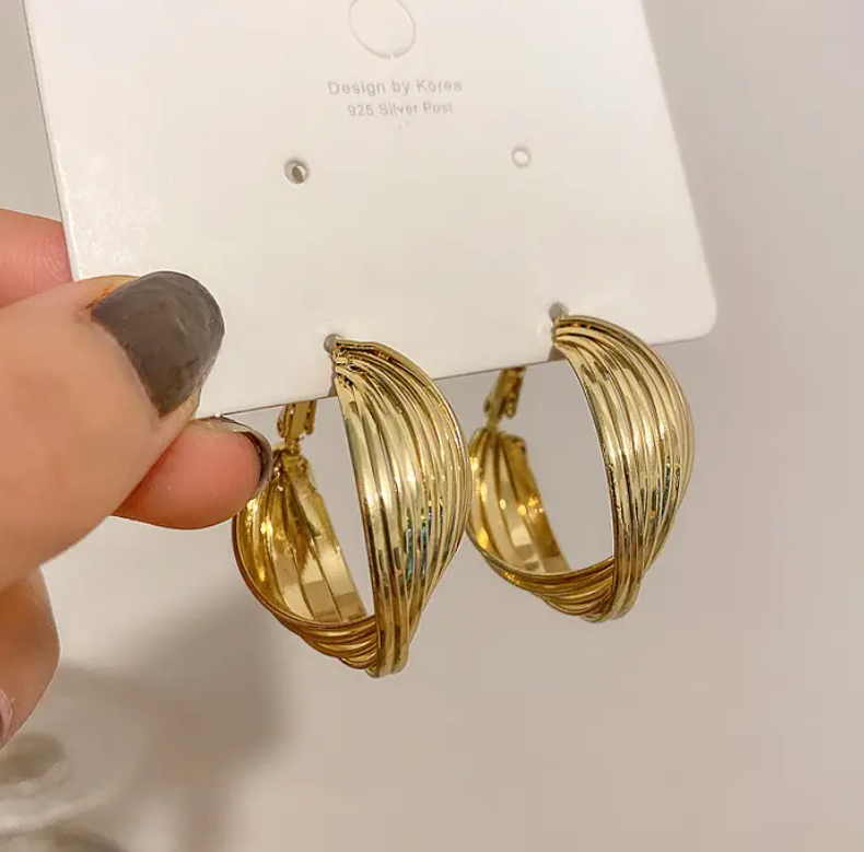 Twisted Hoop Earring