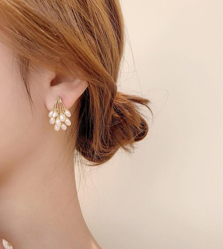Pearl Drop Earring