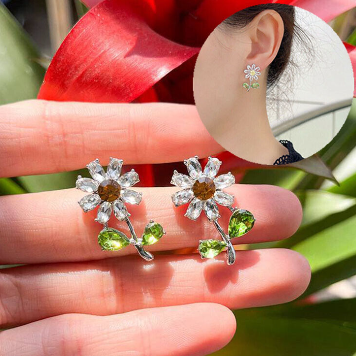 AD Stone Flower Stud Earring