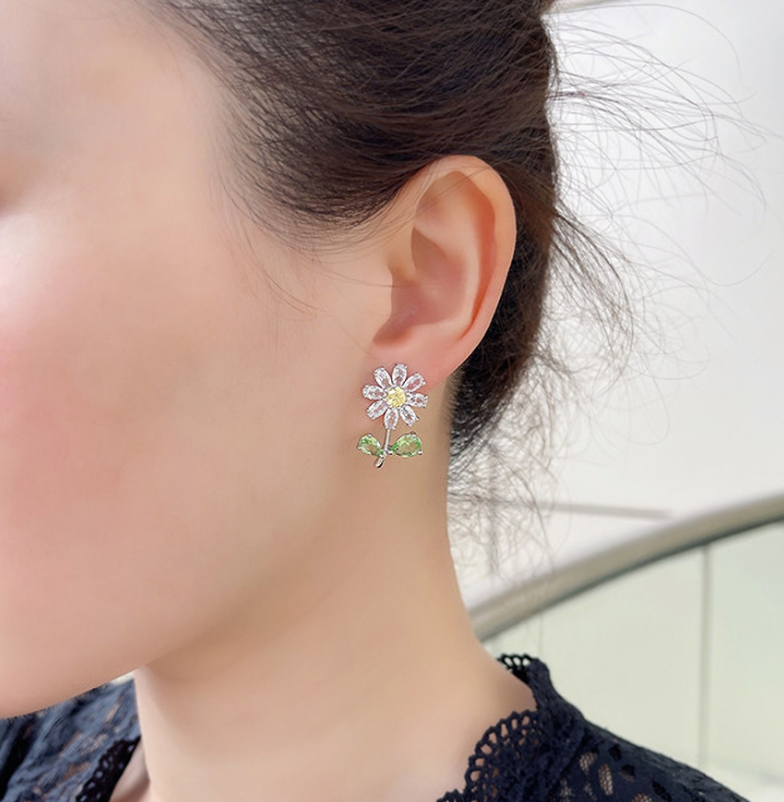 AD Stone Flower Stud Earring