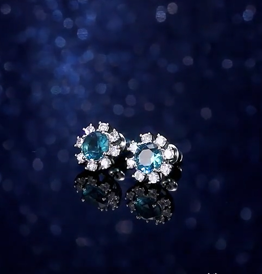 AD Stone Small Stud Earring