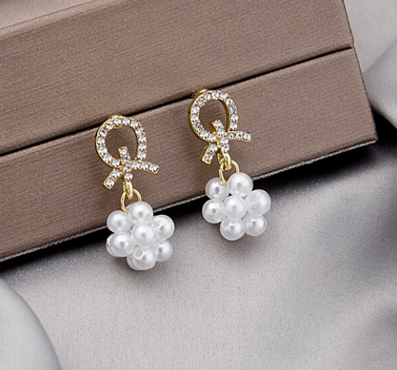 Pearl Drop Earring