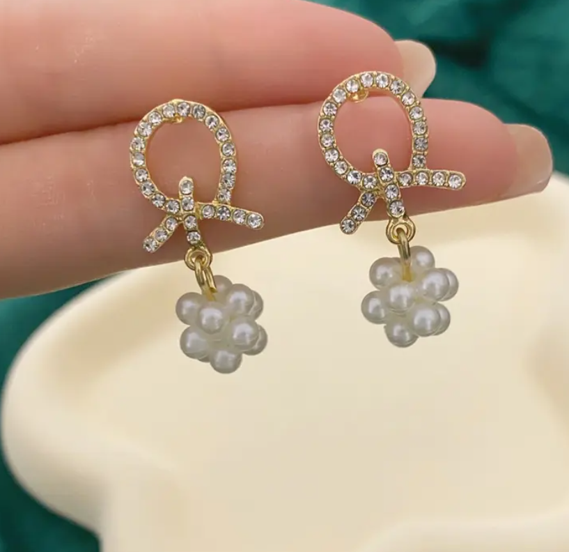 Pearl Drop Earring