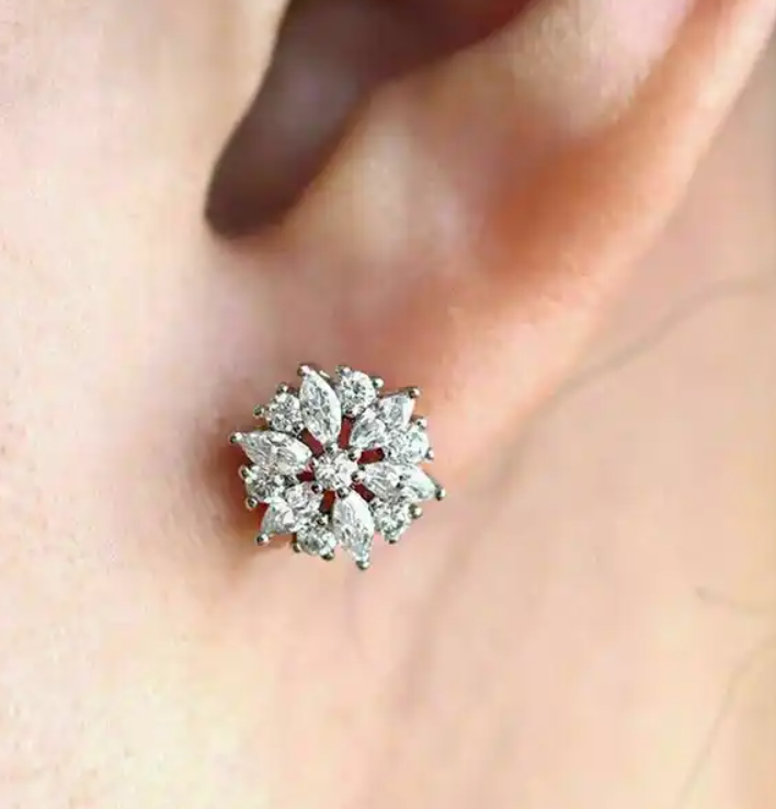 AD Stone Diamond Stud Earring
