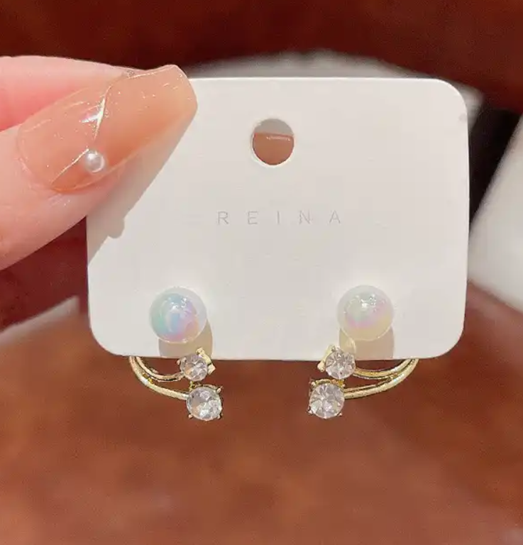 Cubic Zirconia Pearl Stud Earring