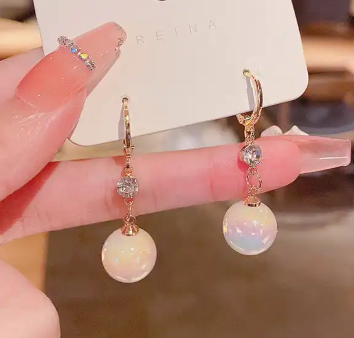Pearl Drop / Jhumki Earring
