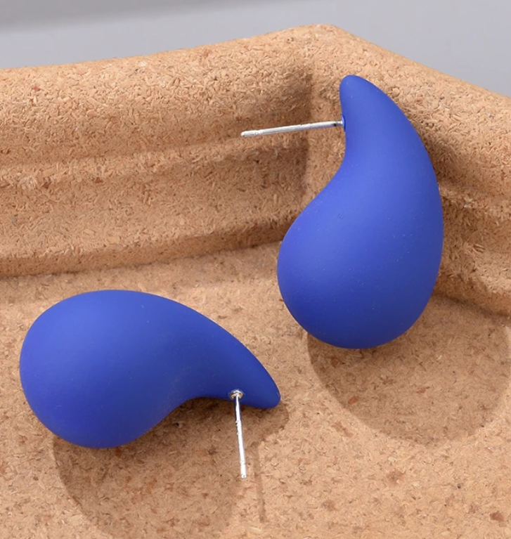 Teardrop Water drop / Waterdrop Stud Earring