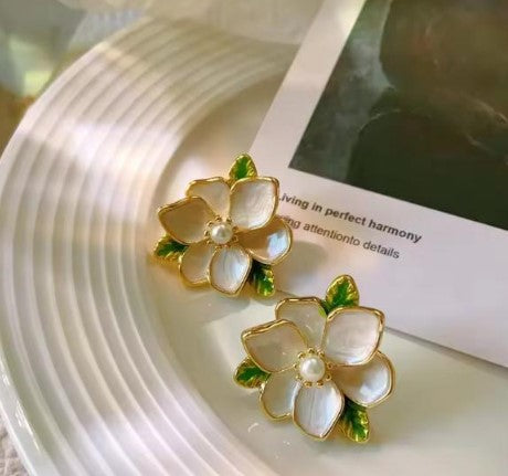 Pearl Flower Drop Earring