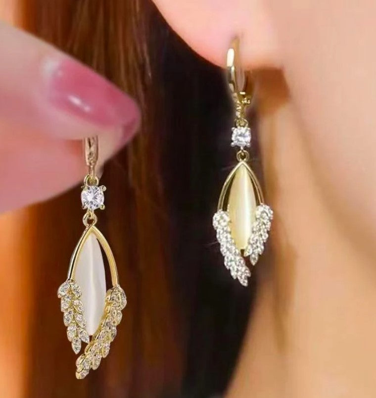 Crystal Pearl Drop Earring