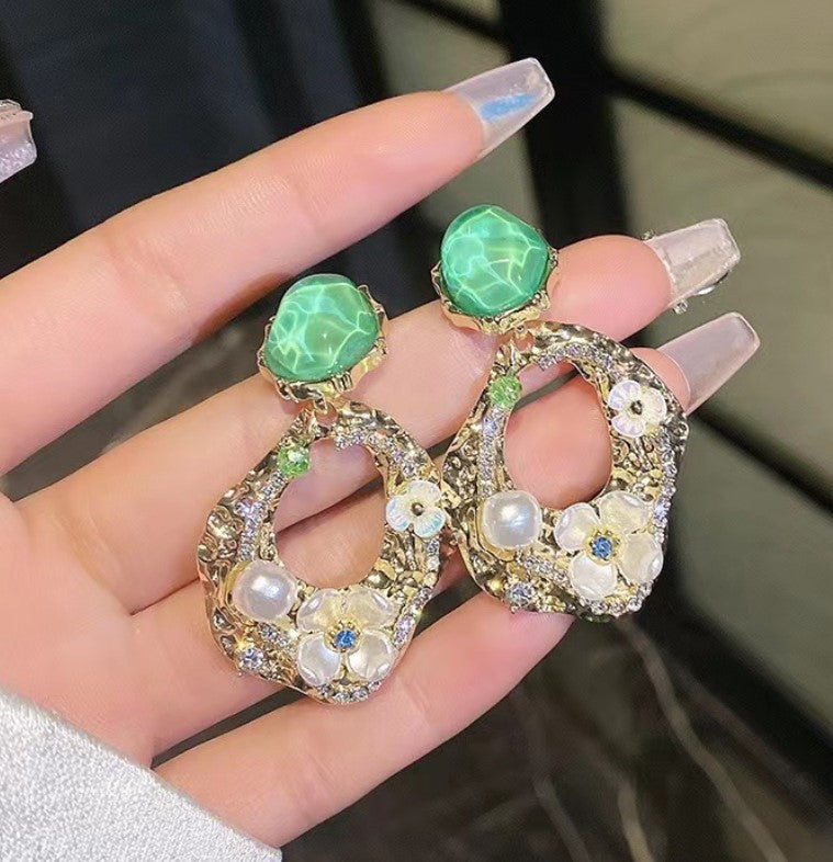 GREEN FLORAL DROP EARRINGS