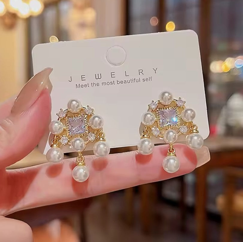 PEARL ZIRCON KOREAN JHUMKI EARRING