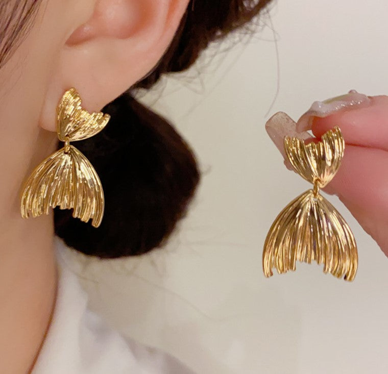 GOLD FISH TAIL KOREAN DROP EARRINGS