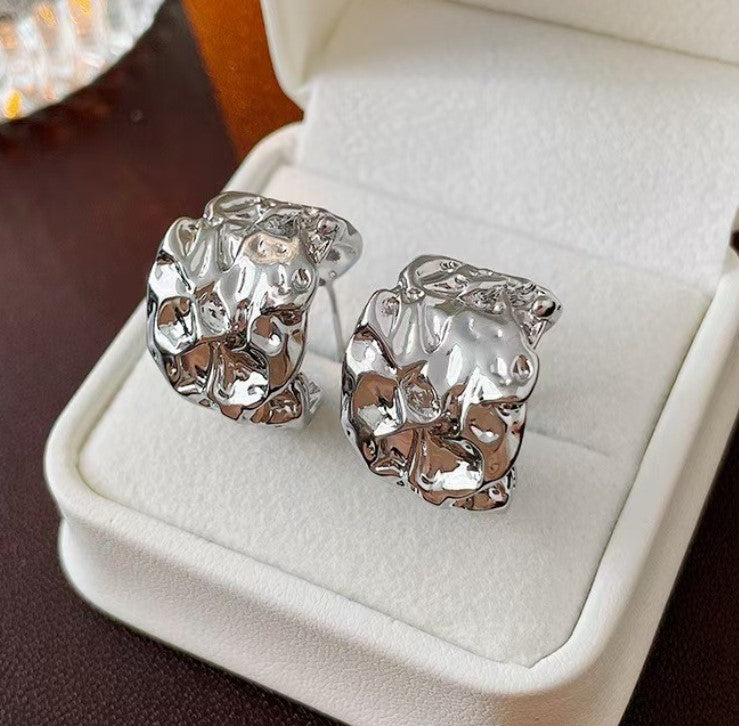 SILVER KOREAN STUD EARRINGS