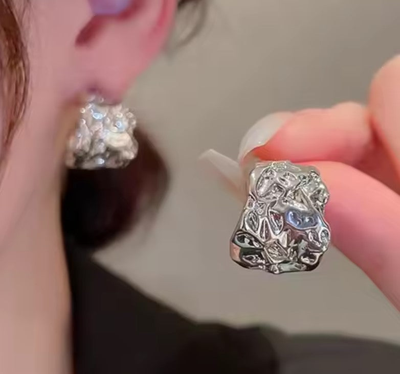 SILVER KOREAN STUD EARRINGS