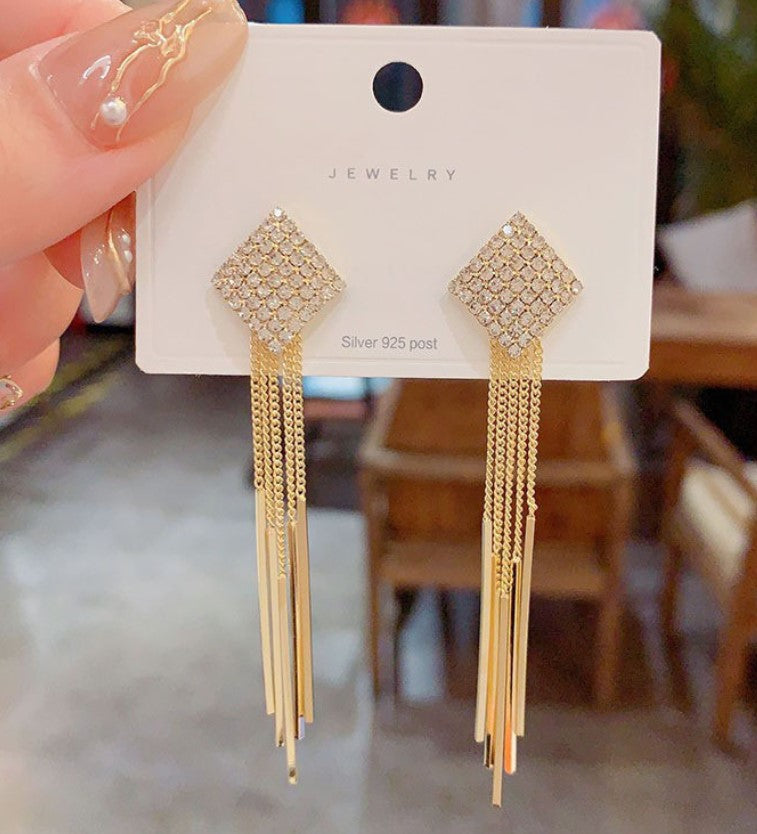 LONG CHAIN AD STONE DIAMOND KOREAN TASSEL EARRINGS