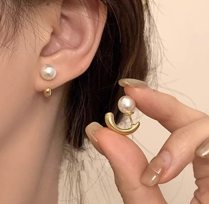 SIMPLE SMALL WHITE PEARLS KOREAN STUDS EARRINGS