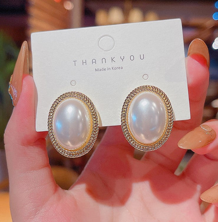 BIG WHITE PEARLS KOREAN STUDS EARRINGS