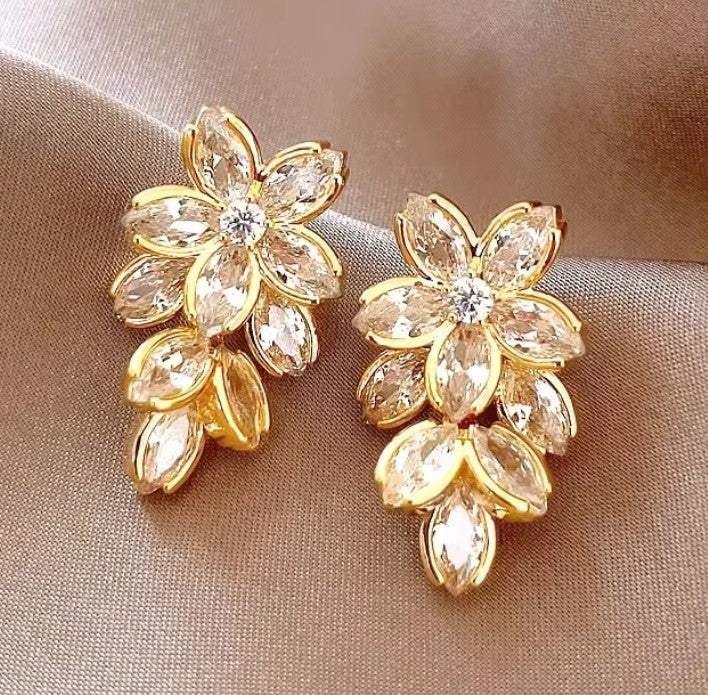GOLD FLOWER CRYSTAL ZIRCON KOREAN DROP EARRINGS