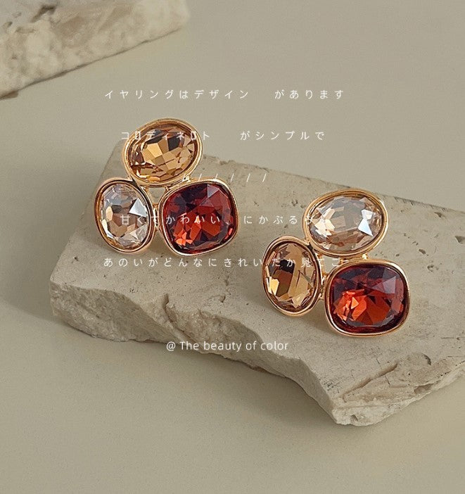 GOLDEN CRYSTAL KOREAN STUDS EARRINGS