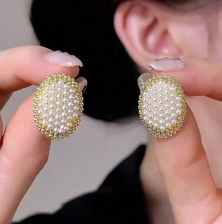 GOLDEN WHITE PEARLS KOREAN STUDS EARRINGS