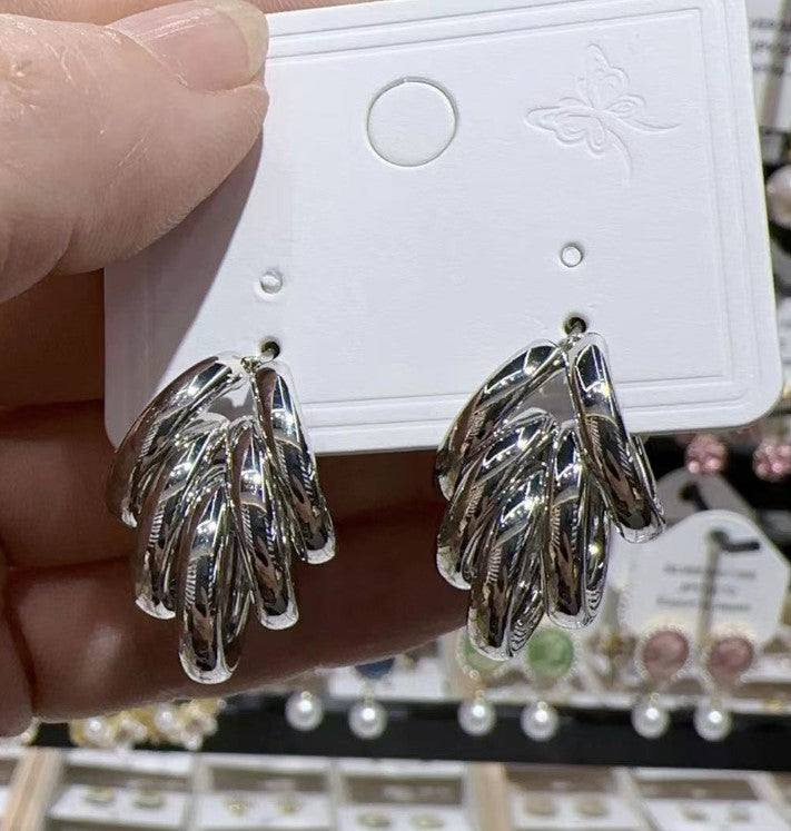 SILVER 5 RING KOREAN HOOP EARRING