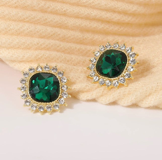GREEN AD STONE CRYSTALS KOREAN STUD EARRING