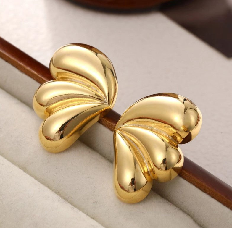 GOLD WATER DROP KOREAN STUD EARRING