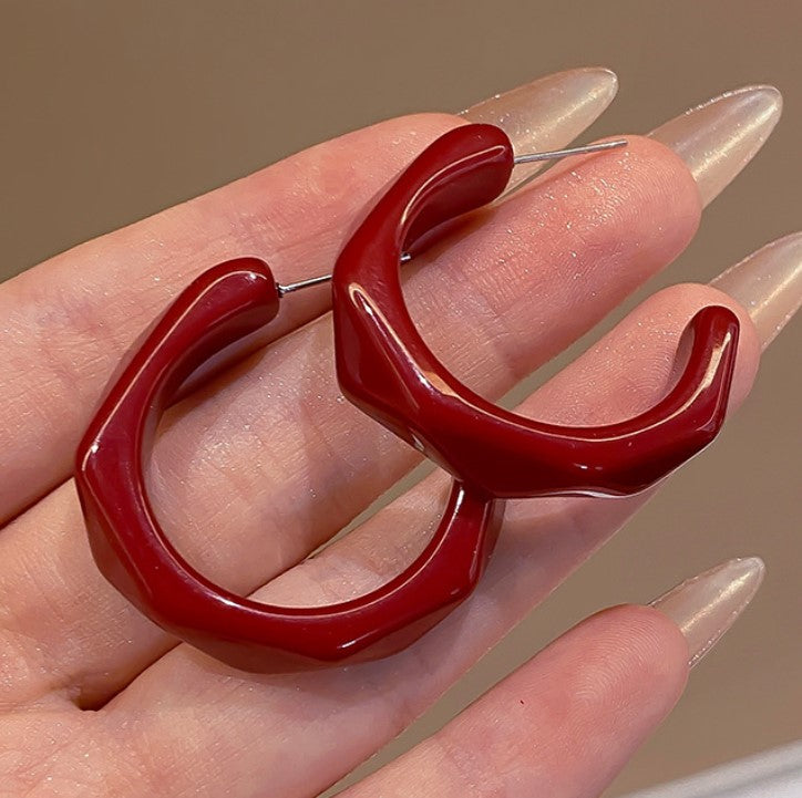 MAROON BIG HALF HOOP KOREAN EARRING