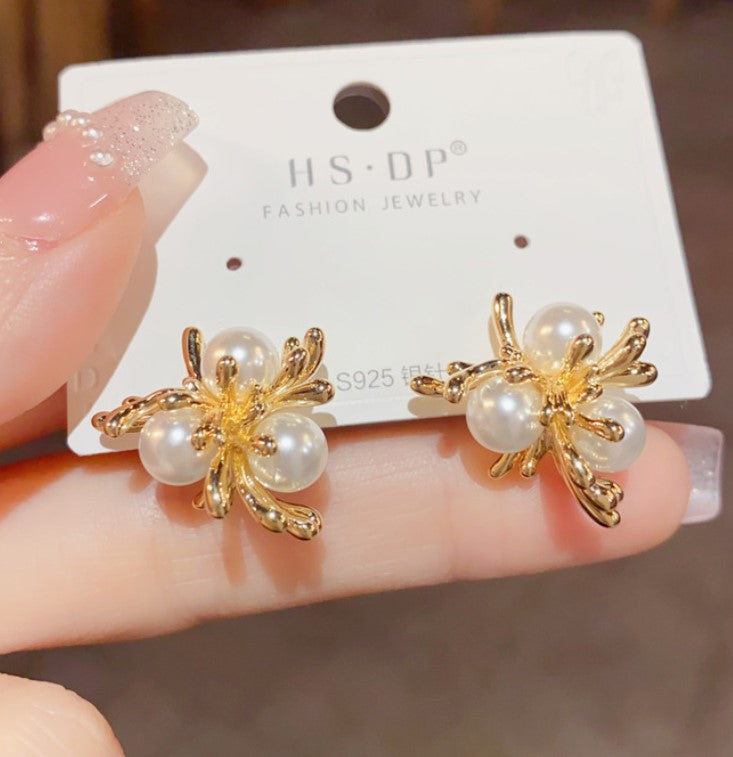 GOLD PEARLS FIREWORK KOREAN STUD EARRING