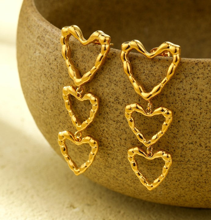 LONG HEART KOREAN DROP EARRING