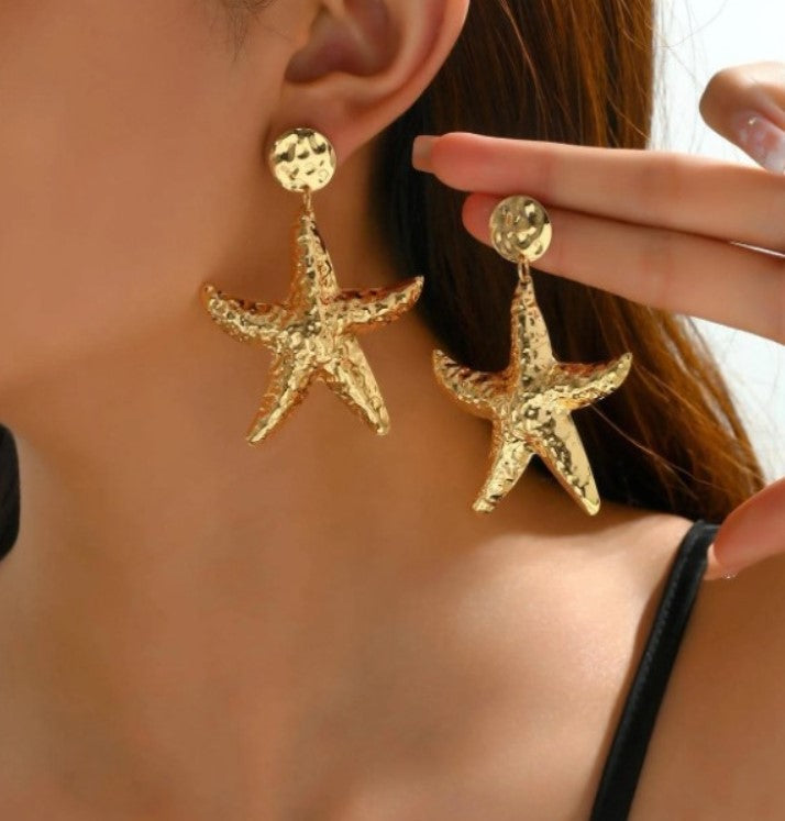 GOLD STARFISH KOREAN DROP EARRING