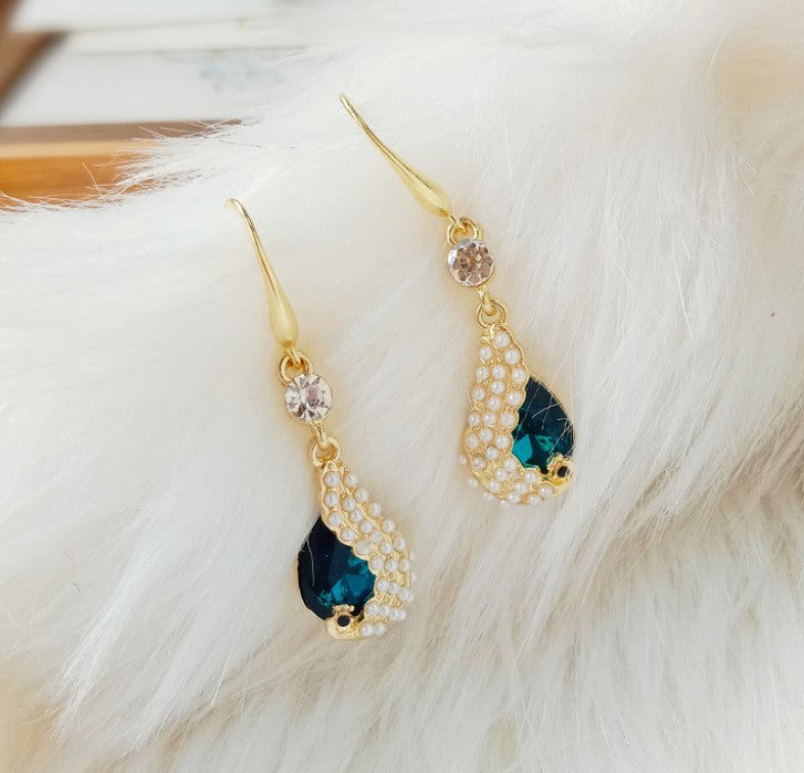 PEACOCK PEARL KOREAN DROP EARRING
