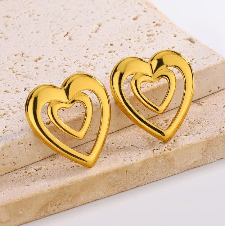 HEART ANTI TARNISH STUD EARRINGS