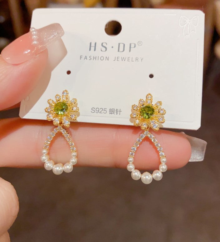 FLOWER PEARLS CRYSTALS KOREAN DROP EARRINGS