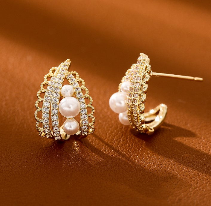 AD STONE CRYSTALS PEARLS KOREAN STUD EARRINGS