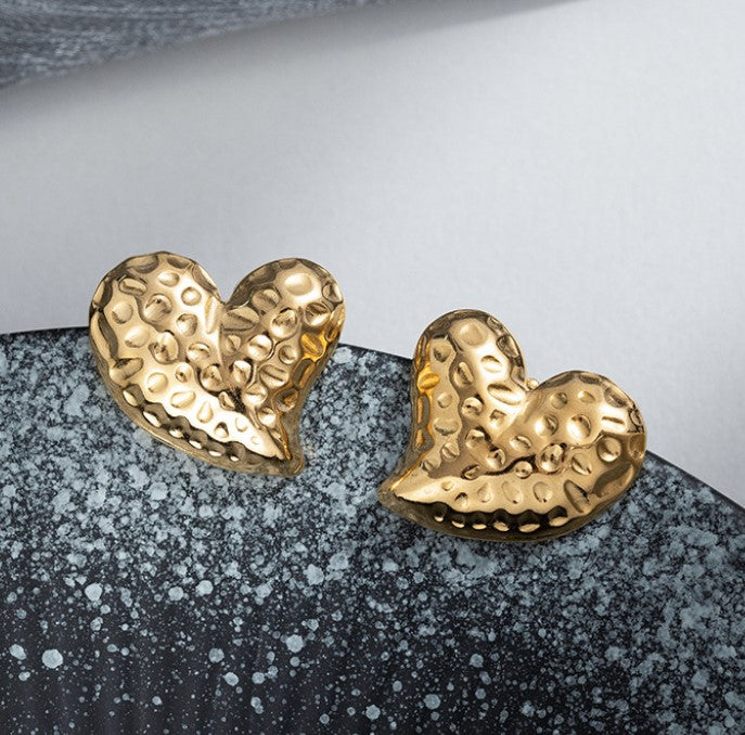 HEART ANTI TARNISH STUD EARRINGS