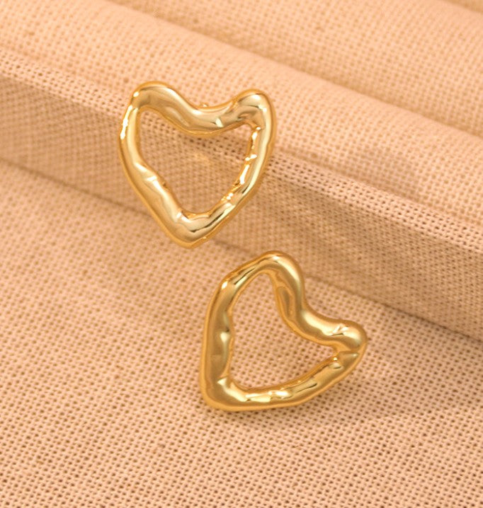 HEART ANTI TARNISH STUDS EARRINGS