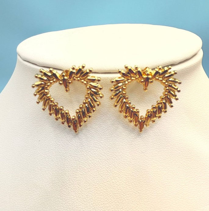 HEART ANTI TARNISH STUDS EARRINGS