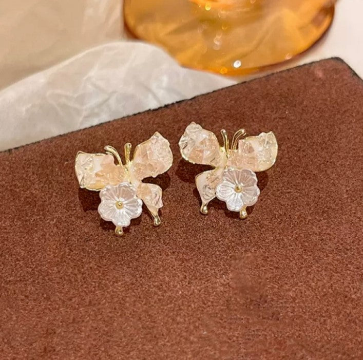 BUTTERFLY WHITE FLOWER KOREAN STUDS EARRINGS