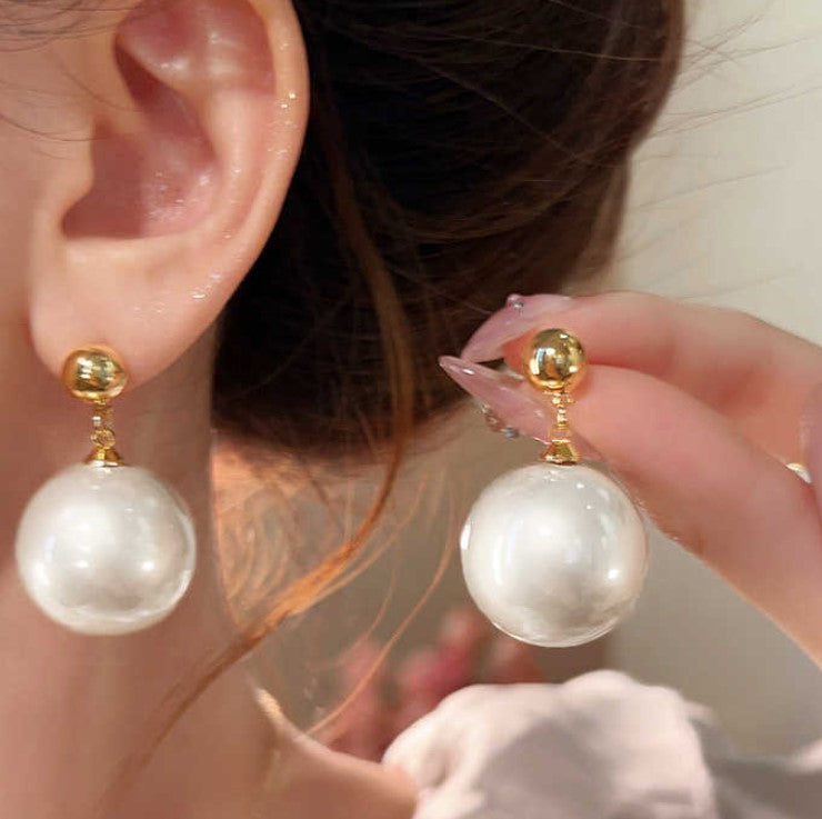WHITE BIG PEARLS DROP KOREAN EARRINGS 