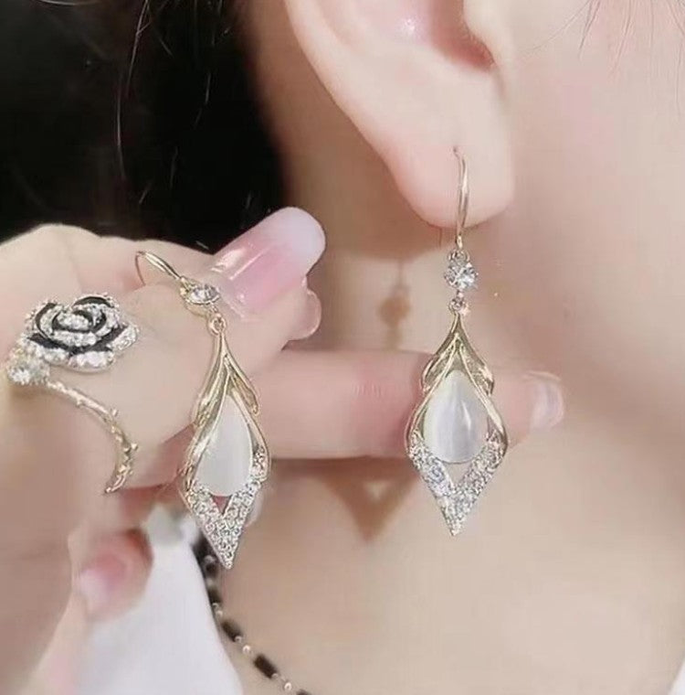 GOLD AD STONE DROP KOREAN EARRINGS