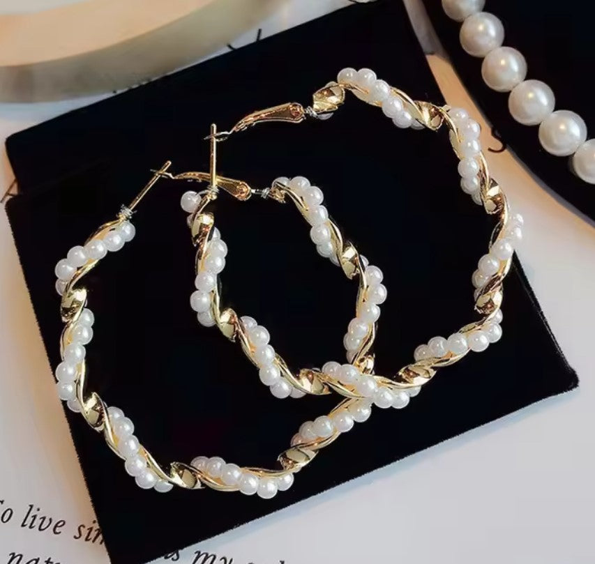 Pearl Twisted Hoop Earring