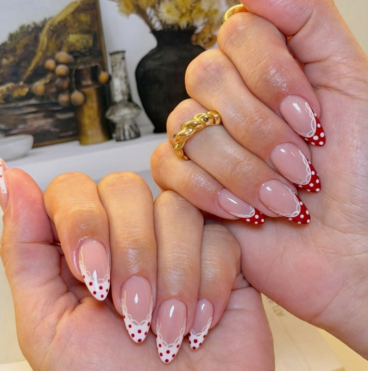 MEDIUM 24 PC ARTIFICIAL NAILS NUDE RED POLKA DOT