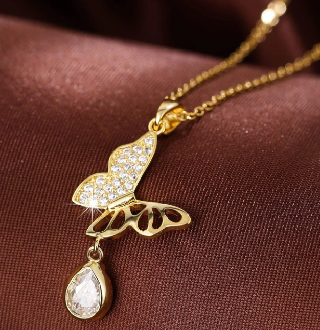 Butterfly pendant Chain Necklace