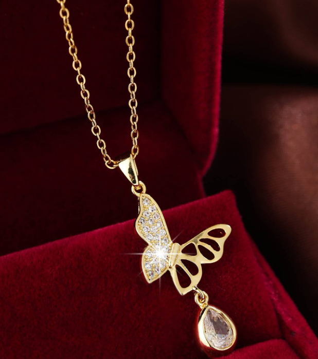 Butterfly pendant Chain Necklace