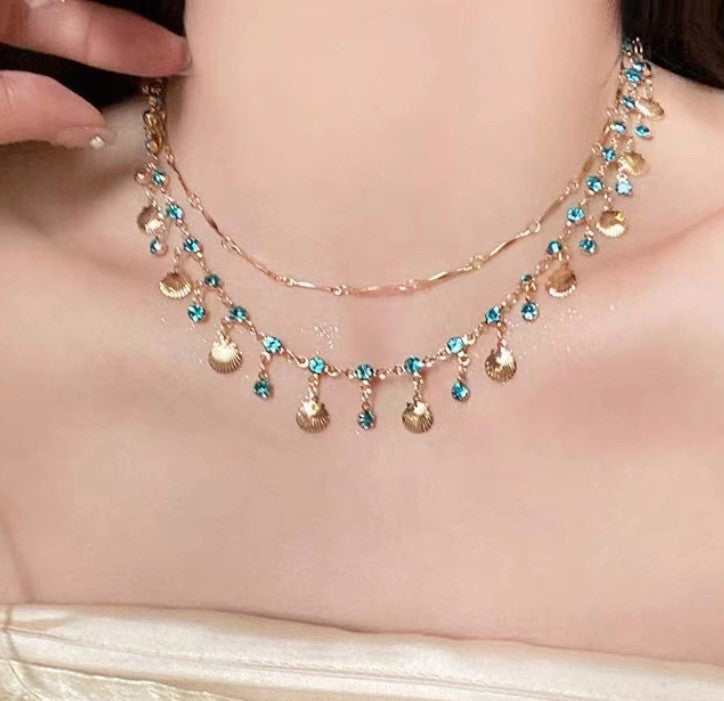 BLUE AD STONE CRYSTALS GOLDEN SHELL NECKLACE